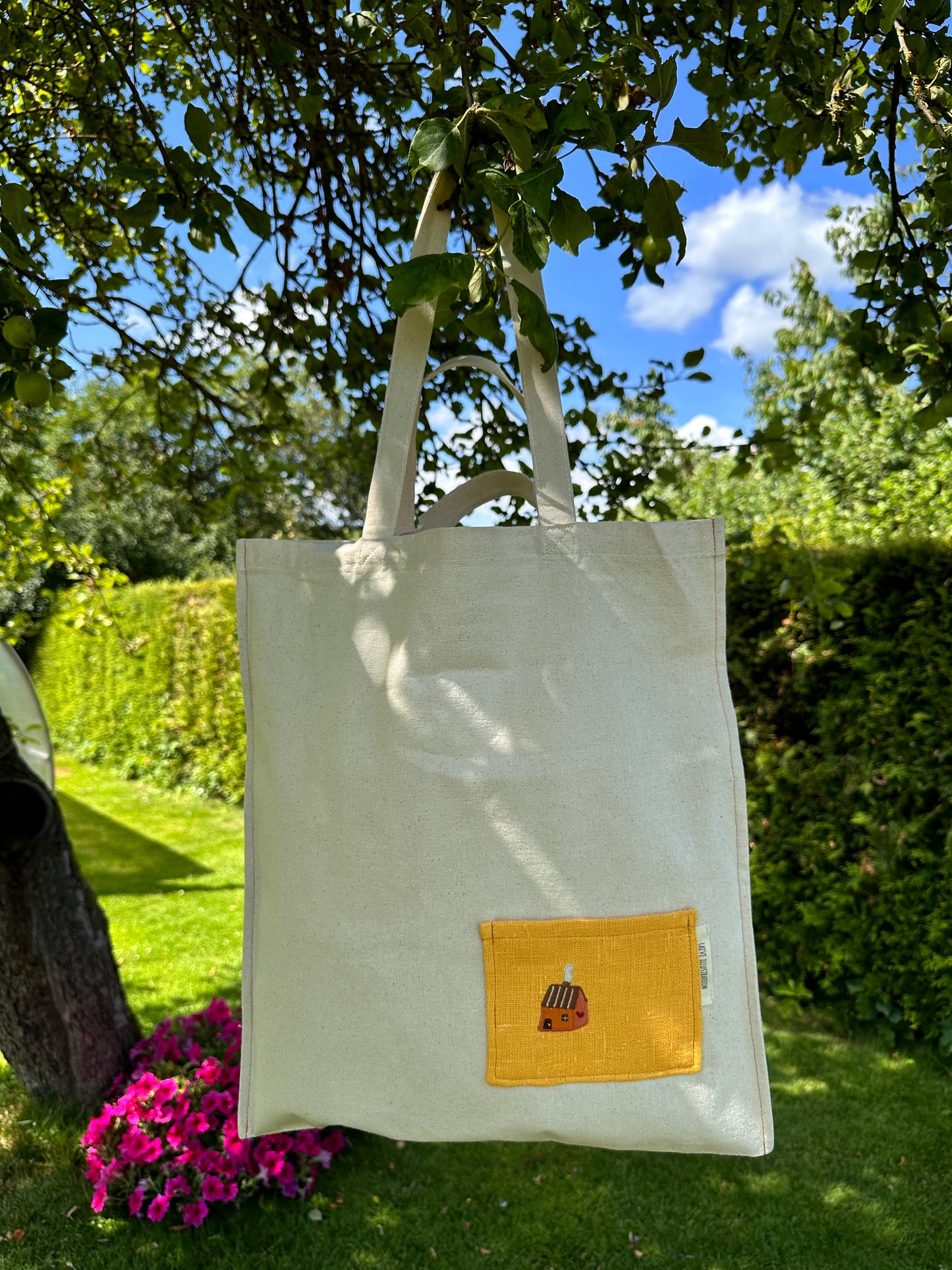 Essential Cotton Tote Bag with a Pocket no.1