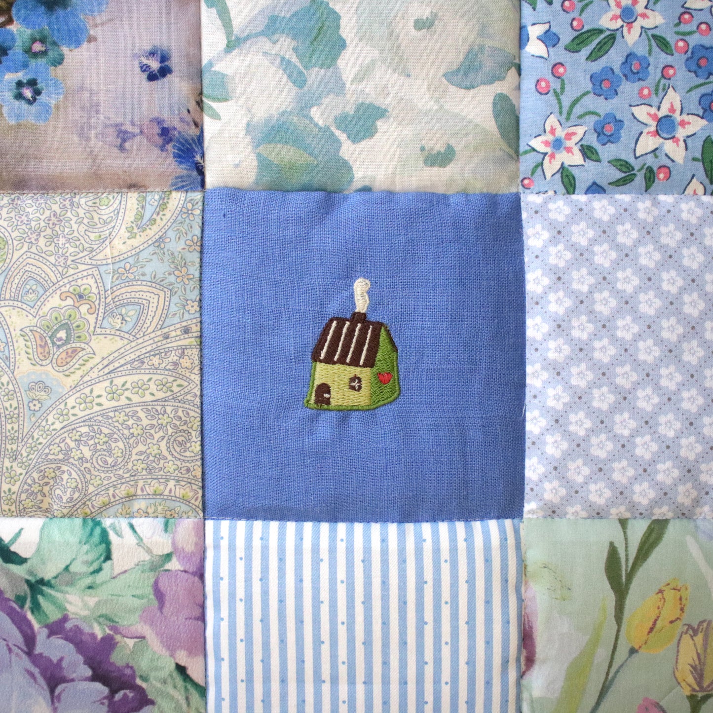 Patchwork Wall Hanging "Spring Breeze"