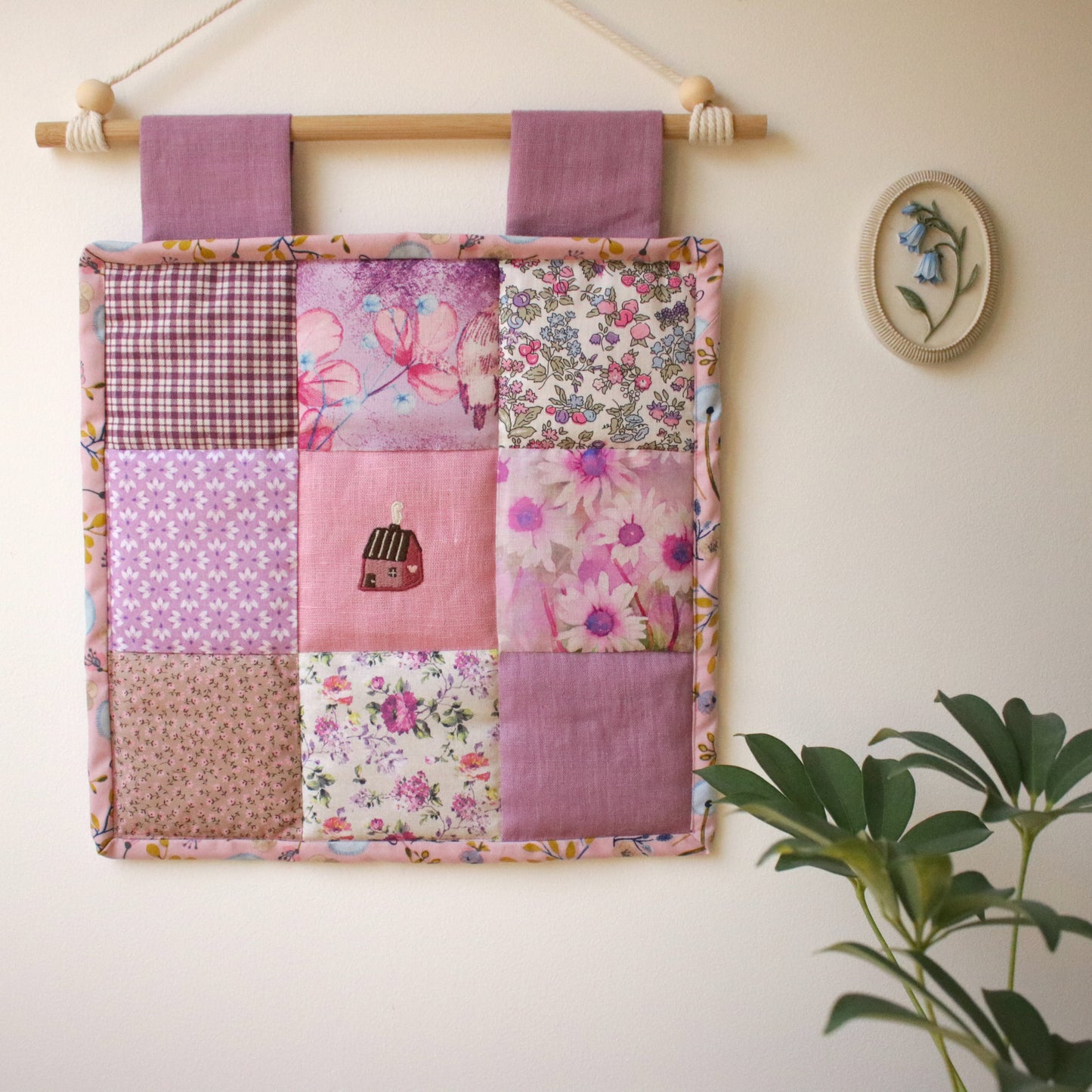 Patchwork Wall Hanging "Smell of Strawberries"