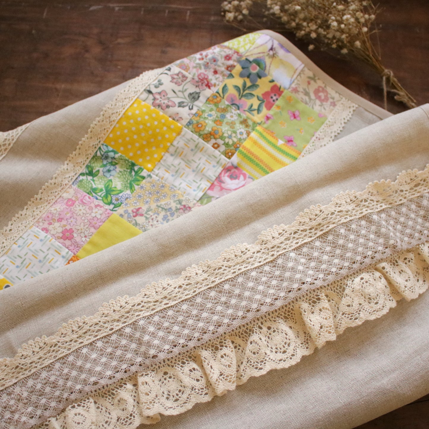 Linen Table Runner with Patchwork Detail "Daffodil Dream"