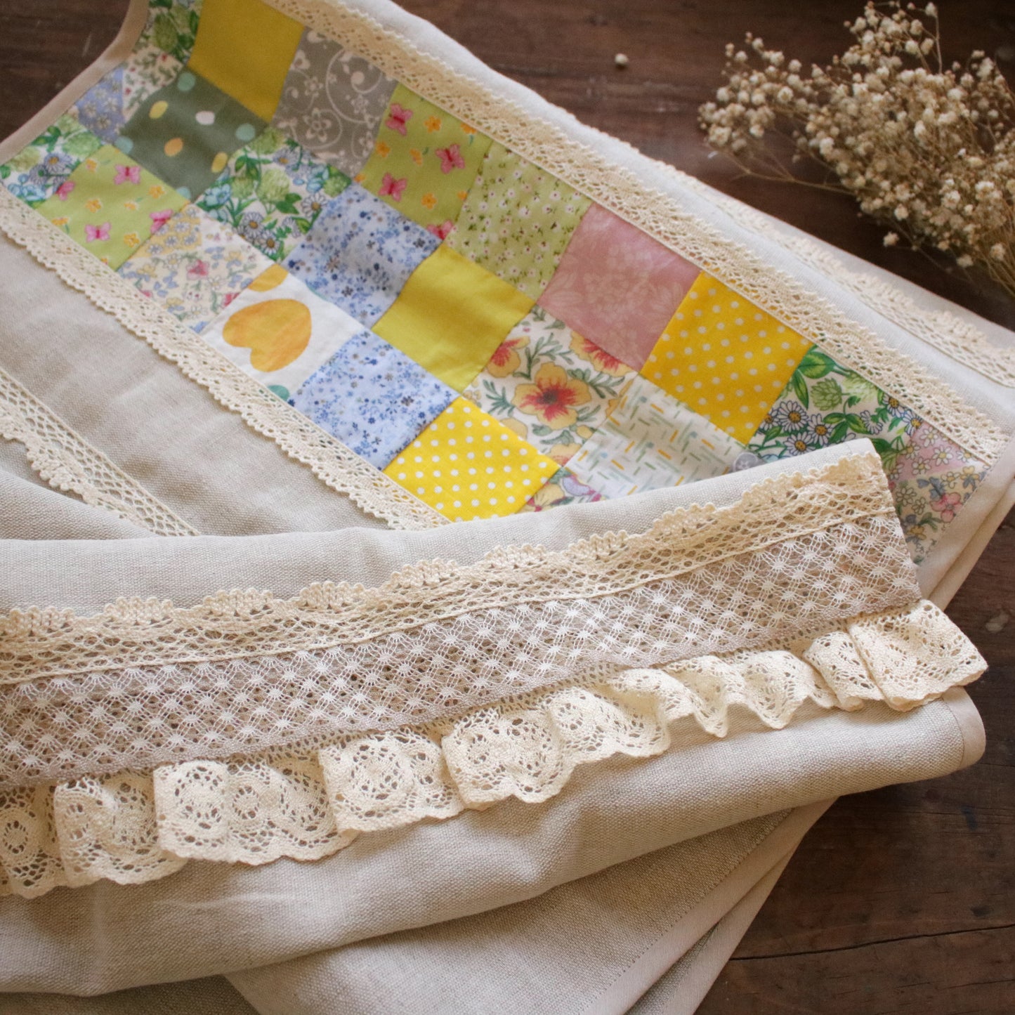 Linen Table Runner with Patchwork Detail "Primrose Garden"