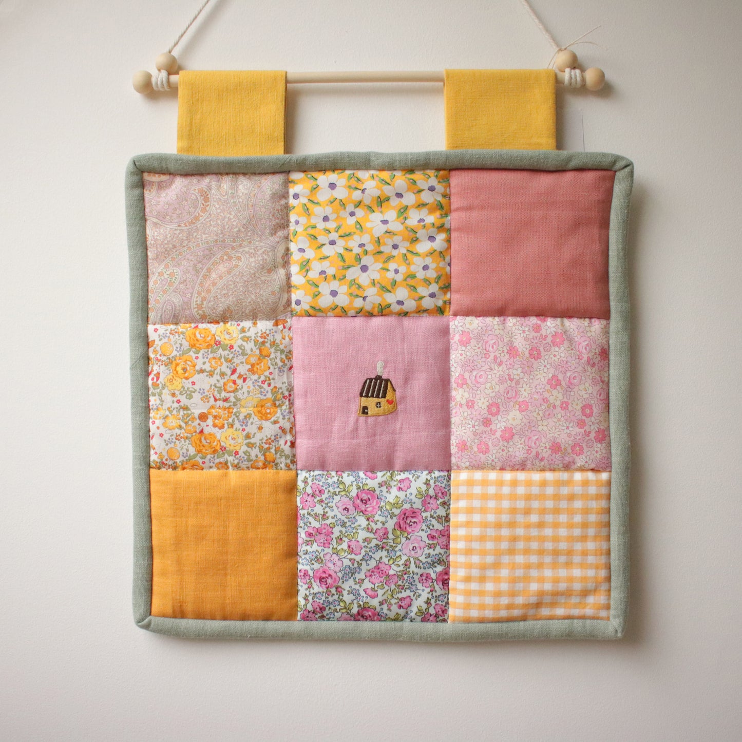 Patchwork Wall Hanging "Flower Fields"