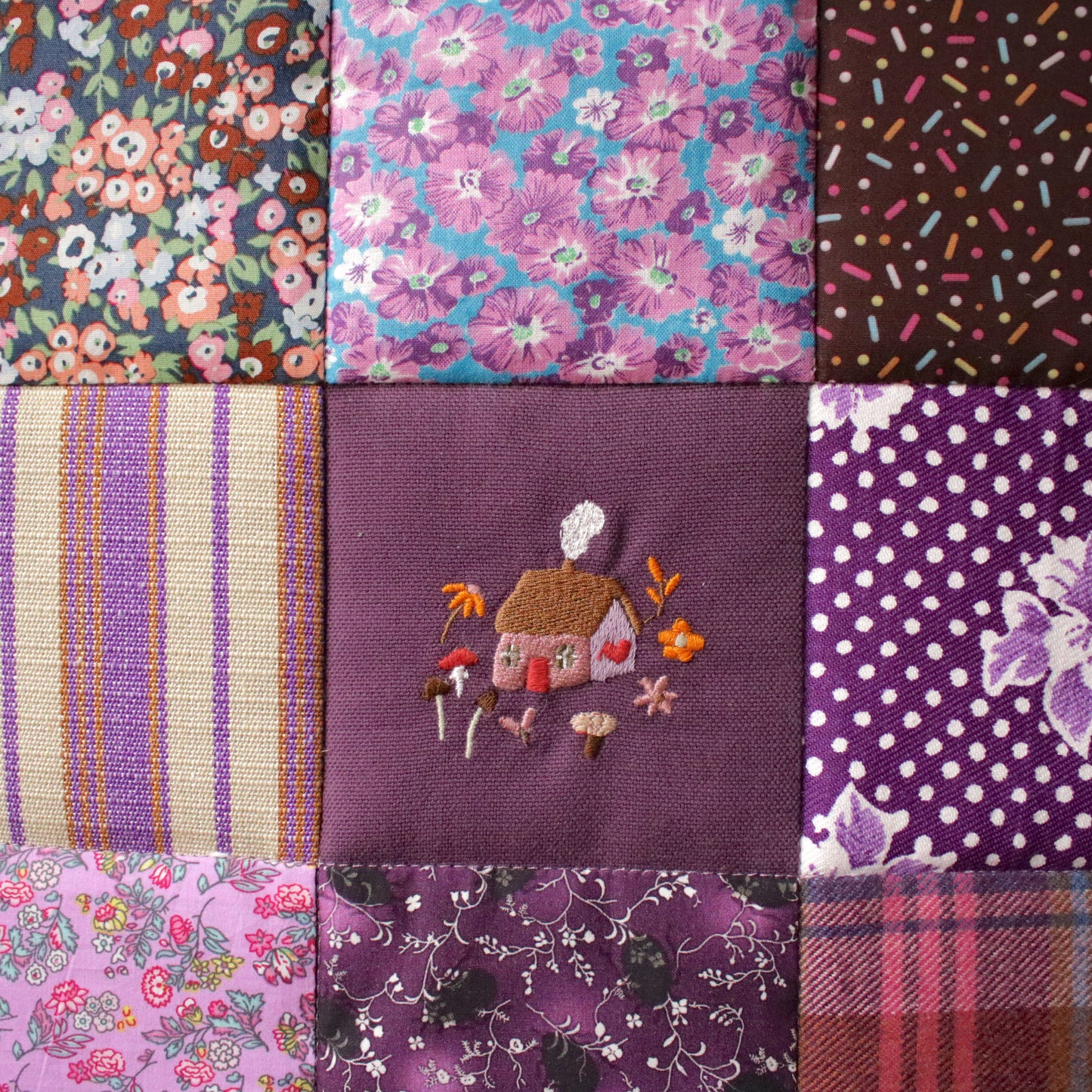 Patchwork Wall Hanging "Aster"