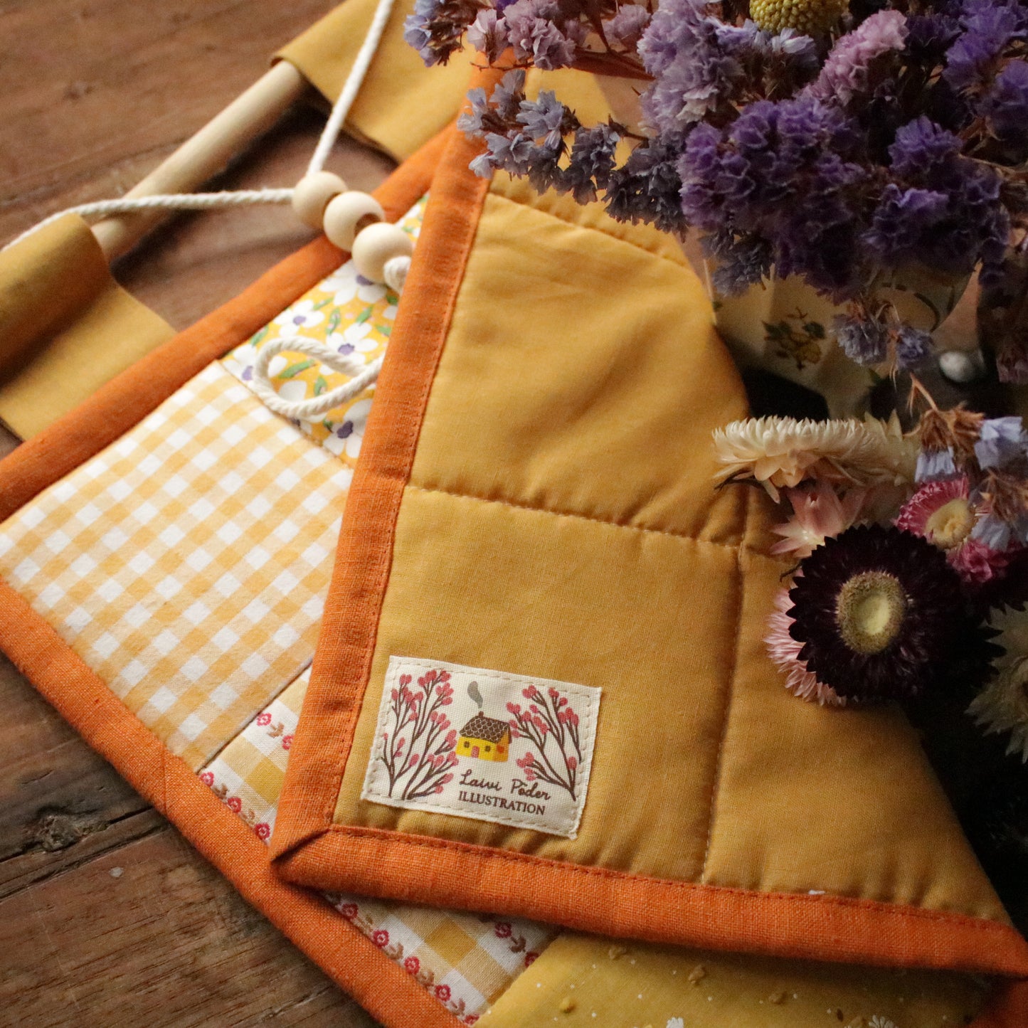 Patchwork Wall Hanging "Marigold"