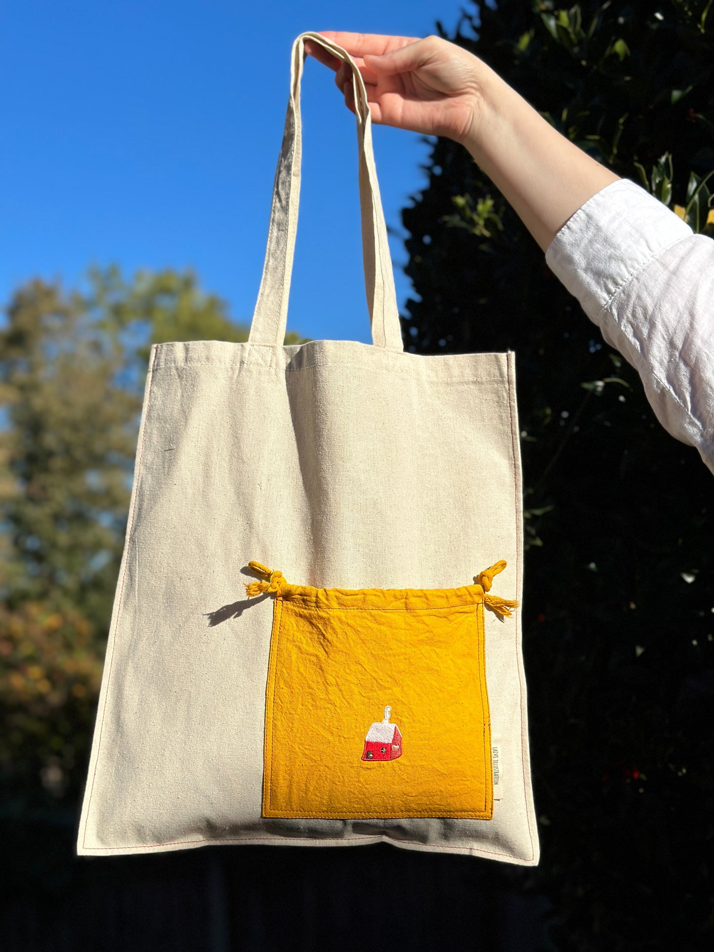 Essential Cotton Tote Bag with a Pocket Red House