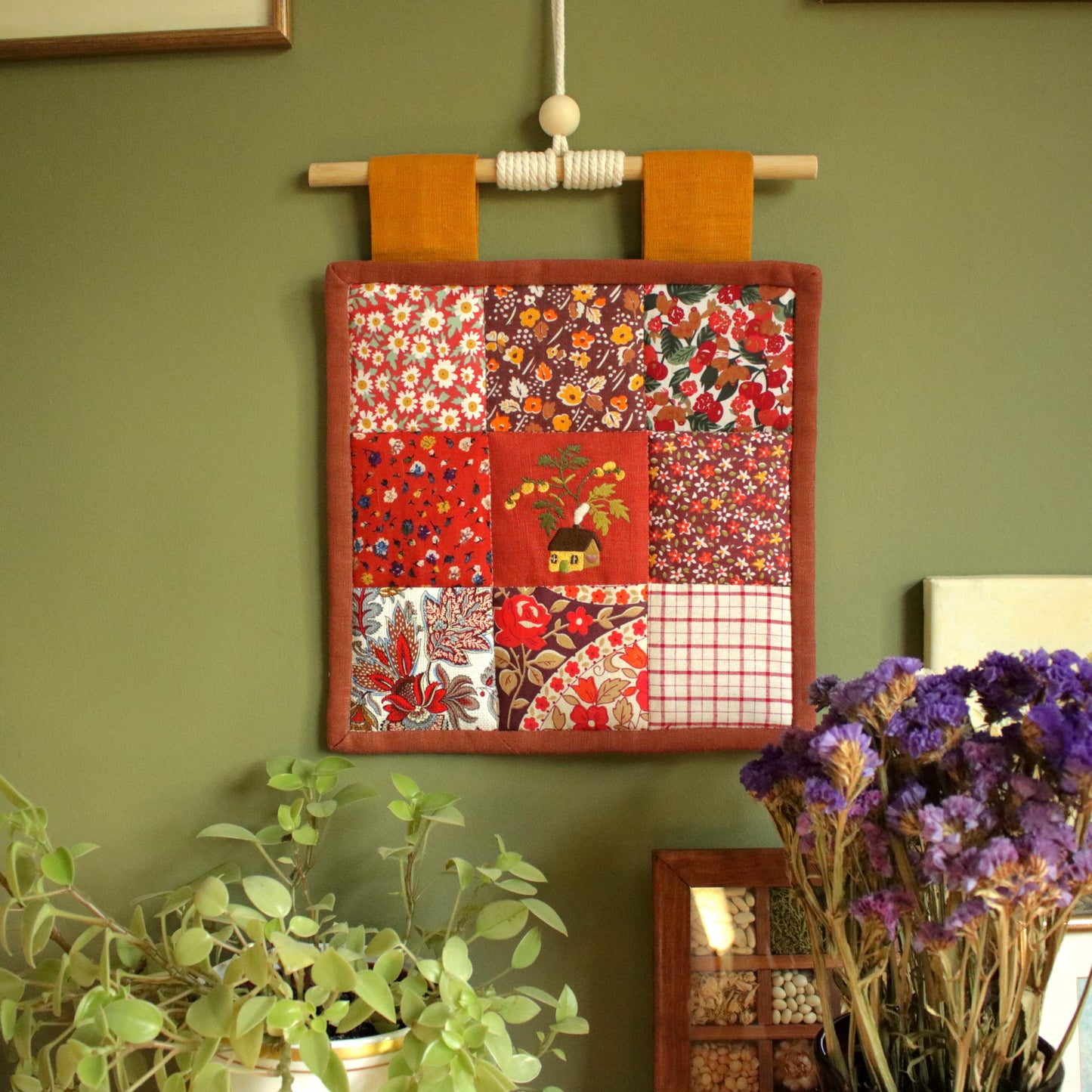 Patchwork Wall Hanging "Helenium"