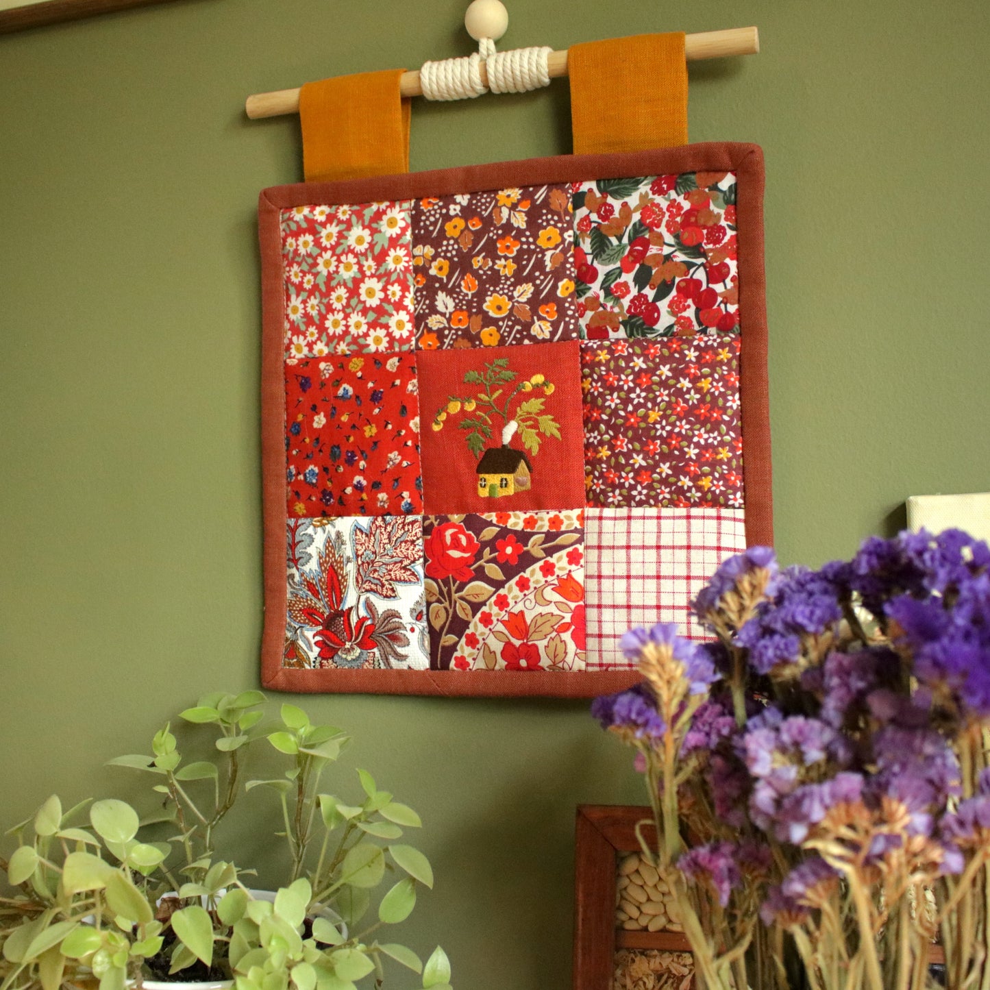 Patchwork Wall Hanging "Helenium"