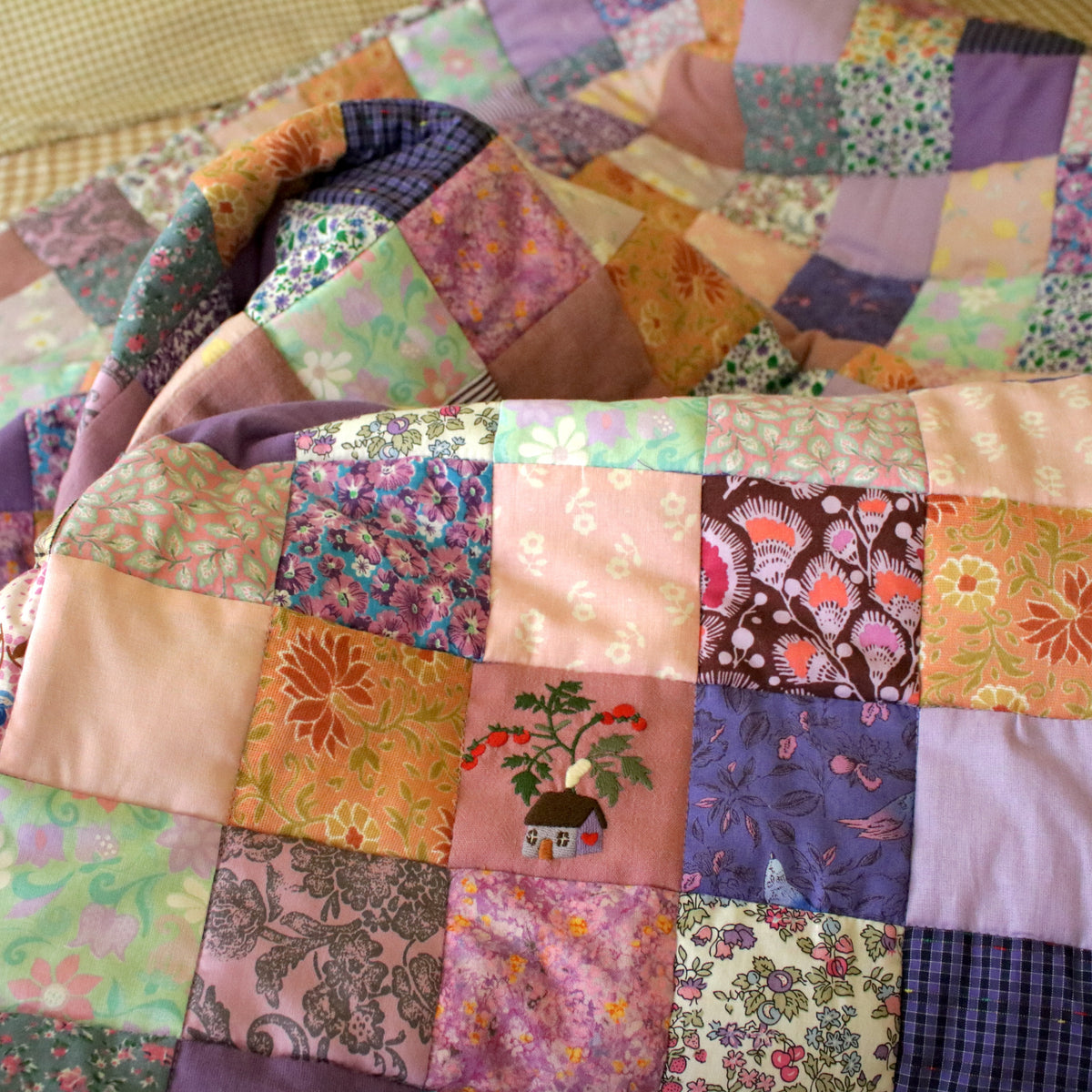 Heirloom Patchwork Blanket with an Embroidery "Hydrangea"