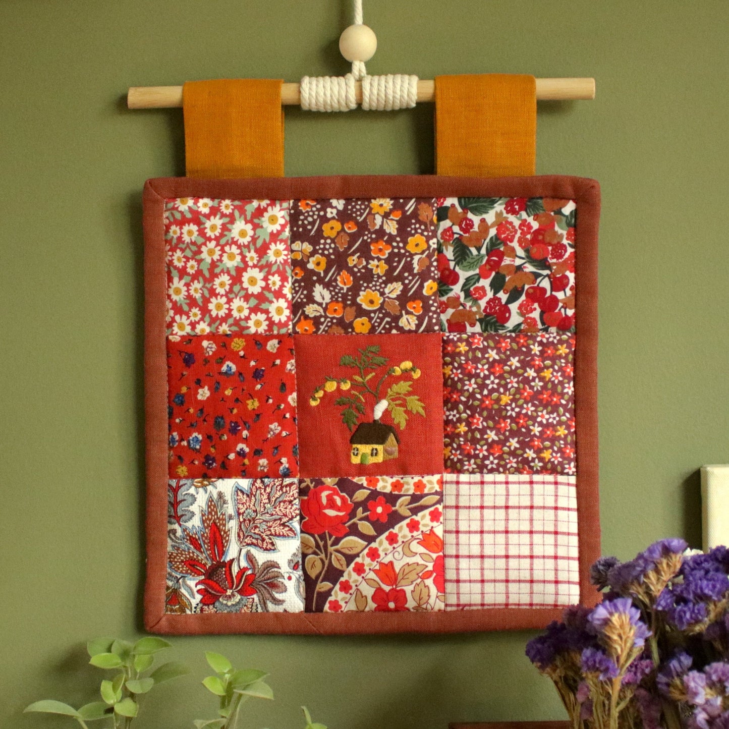 Patchwork Wall Hanging "Helenium"