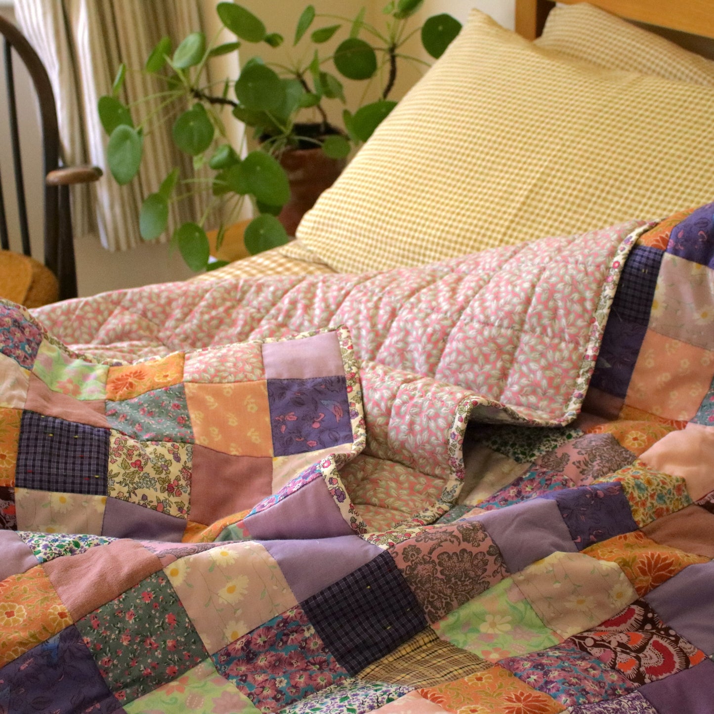 Heirloom Patchwork Blanket with an Embroidery "Hydrangea"