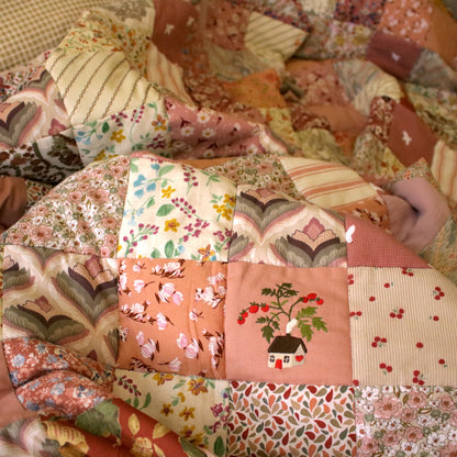 Heirloom Patchwork Blanket with an Embroidery "Anemone"