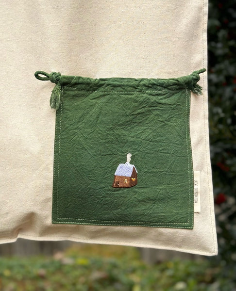 Essential Cotton Tote Bag with a Pocket Gingerbread House