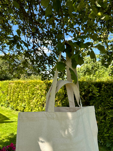 Essential Cotton Tote Bag with a Pocket no. 10