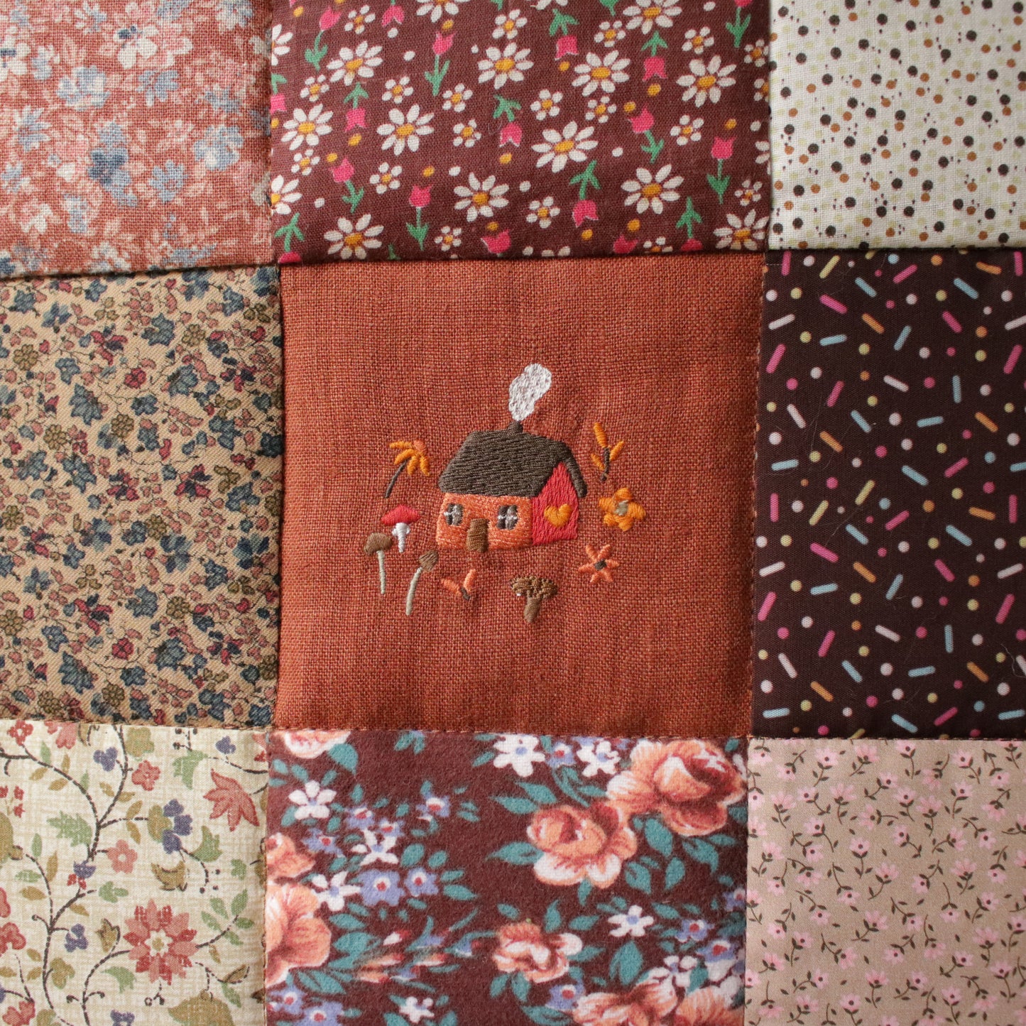 Patchwork Wall Hanging "Dahlia"