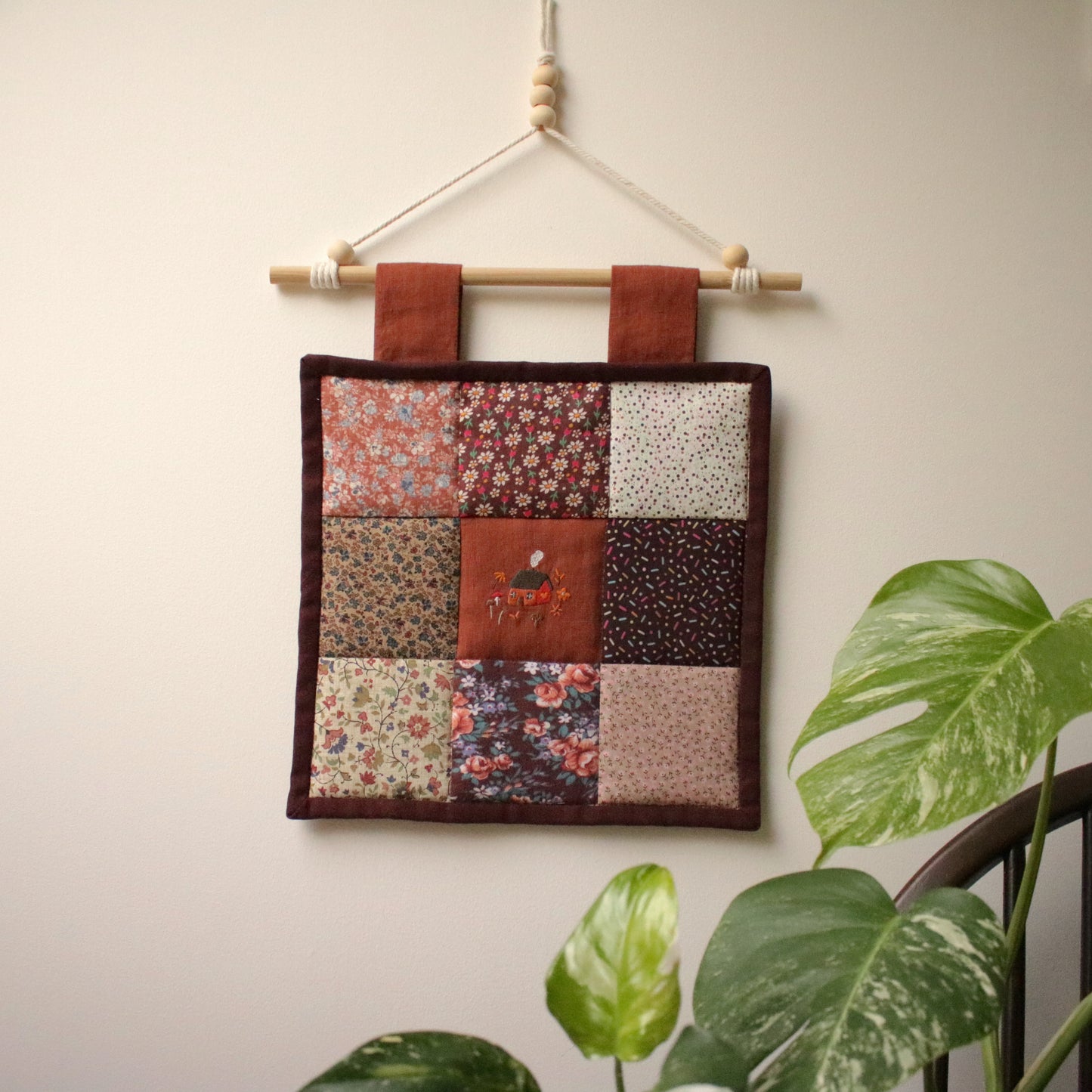 Patchwork Wall Hanging "Dahlia"