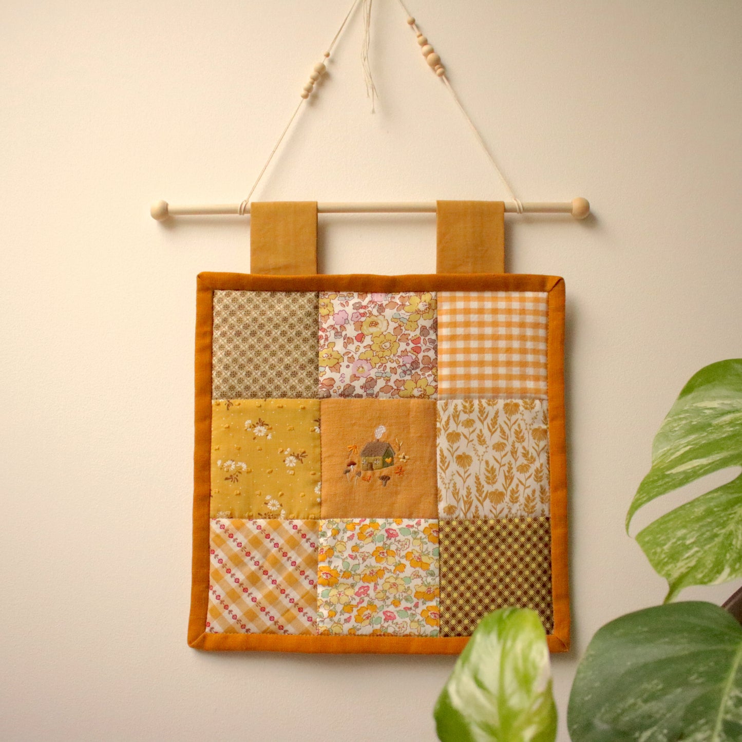 Patchwork Wall Hanging "Sunflower"