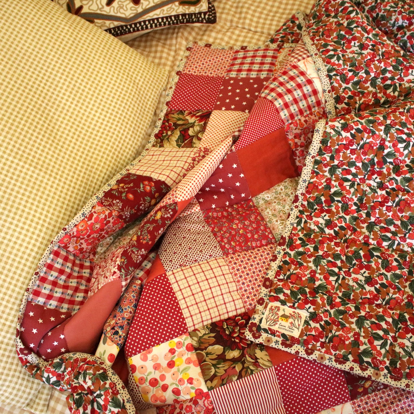 Heirloom Patchwork Blanket with an Embroidery "Dahlia"